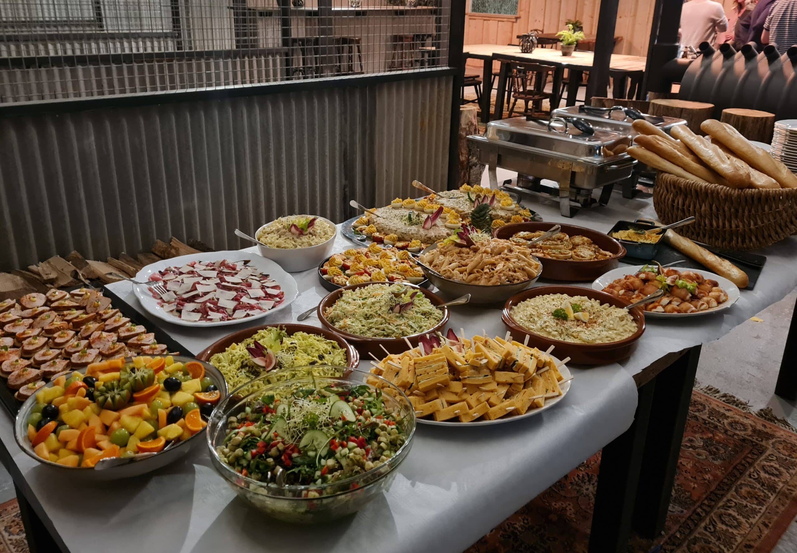 Preuf buffet 2 - 1.jpg